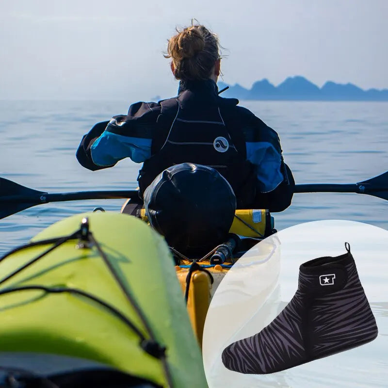 Men's Water Shoes Quick Dry Slip Resistant High Top Hook Loop Design for Beach Fishing Water Activities Portable Aqua Shoes
