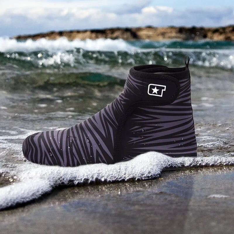 Men's Water Shoes Quick Dry Slip Resistant High Top Hook Loop Design for Beach Fishing Water Activities Portable Aqua Shoes